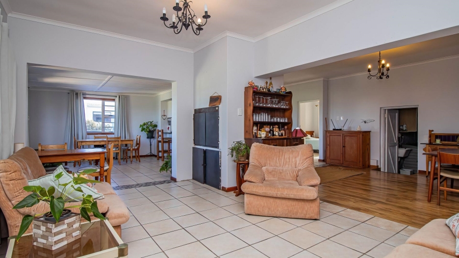 4 Bedroom Property for Sale in De Kelders Western Cape